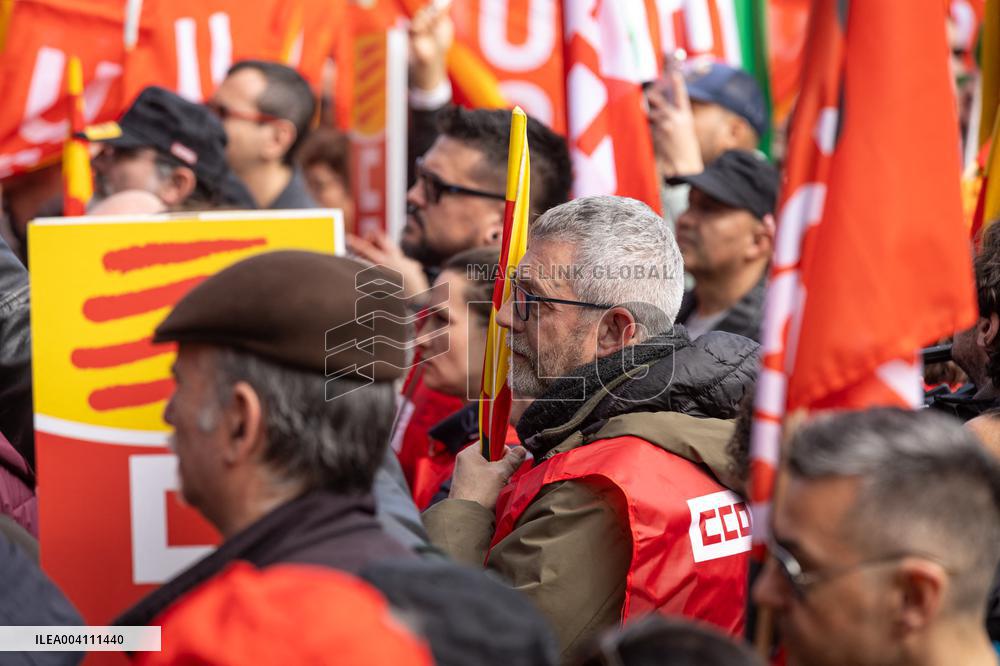 Demonstration For The Reduction Of Working Hours - Barcelona