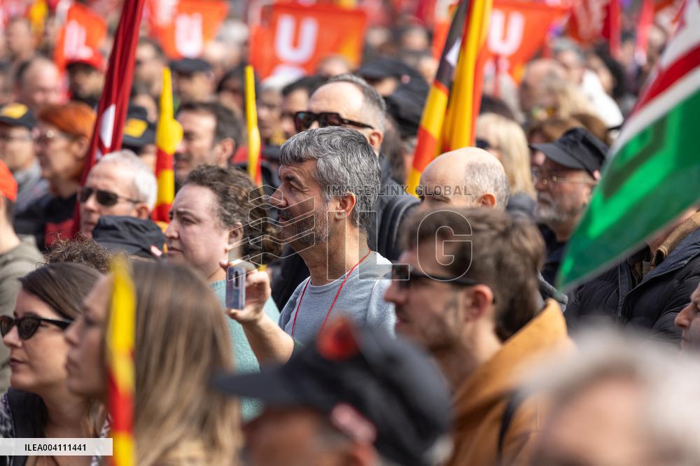 Demonstration For The Reduction Of Working Hours - Barcelona