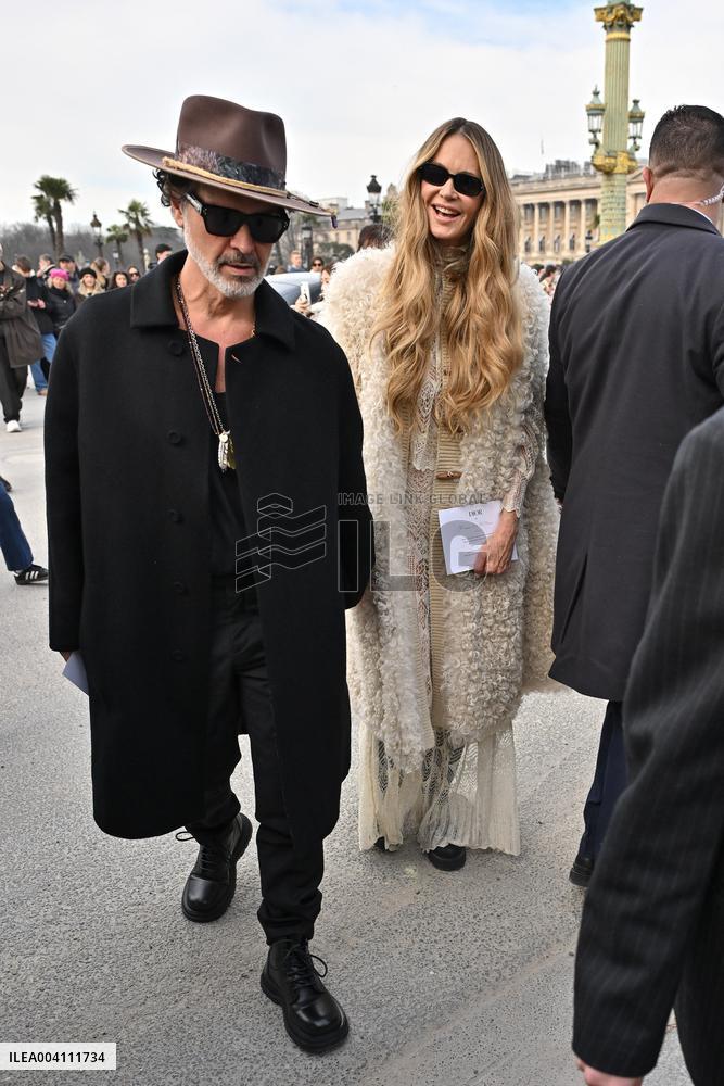 PFW Dior Outside Arrivals