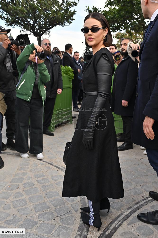 PFW Dior Outside Arrivals