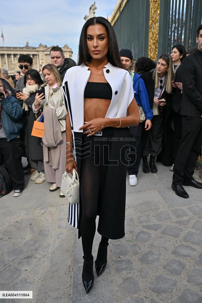 PFW Dior Outside Arrivals