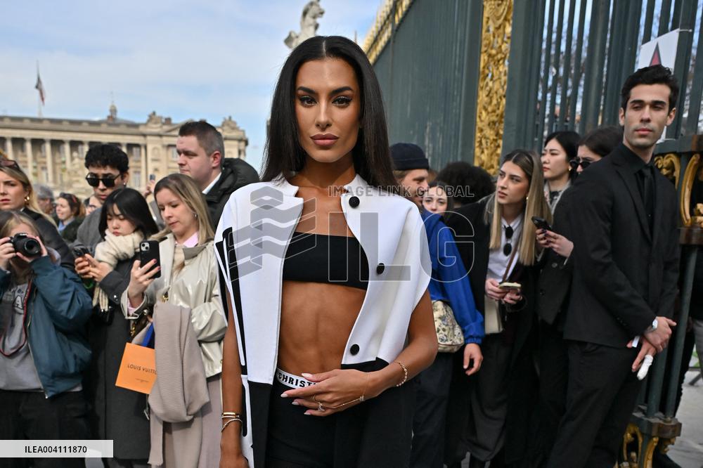 PFW Dior Outside Arrivals