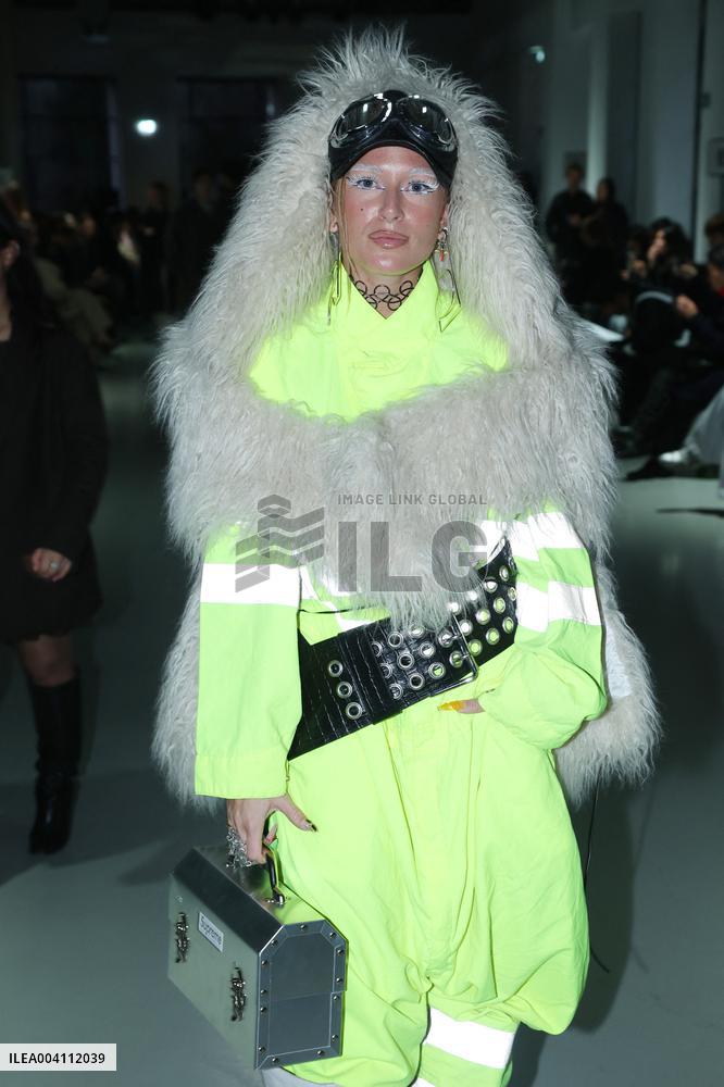 PFW - Maitrepierre Front Row