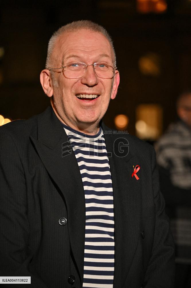 PFW Le Grand Diner De Louvre Outside Arrivals