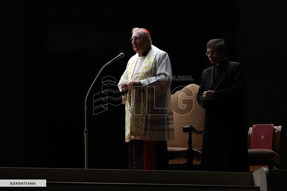 Religion: Cardinal Arthur Roche leads the recitation of the Holy Rosary for Pope Francis on March 04, 2025