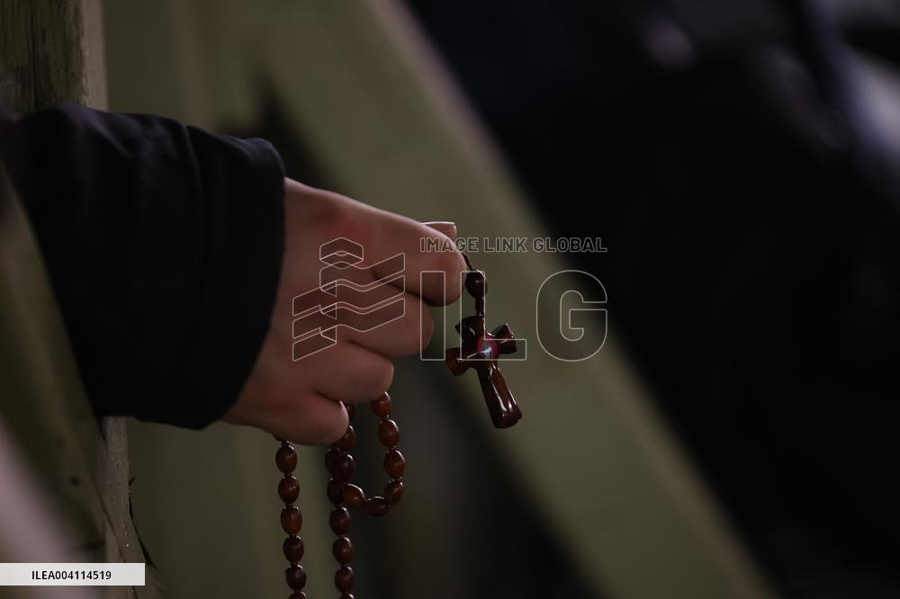 Religion: Cardinal Arthur Roche leads the recitation of the Holy Rosary for Pope Francis on March 04, 2025
