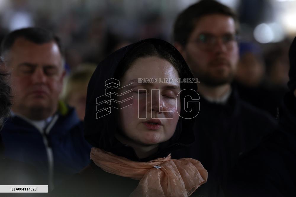 Religion: Cardinal Arthur Roche leads the recitation of the Holy Rosary for Pope Francis on March 04, 2025