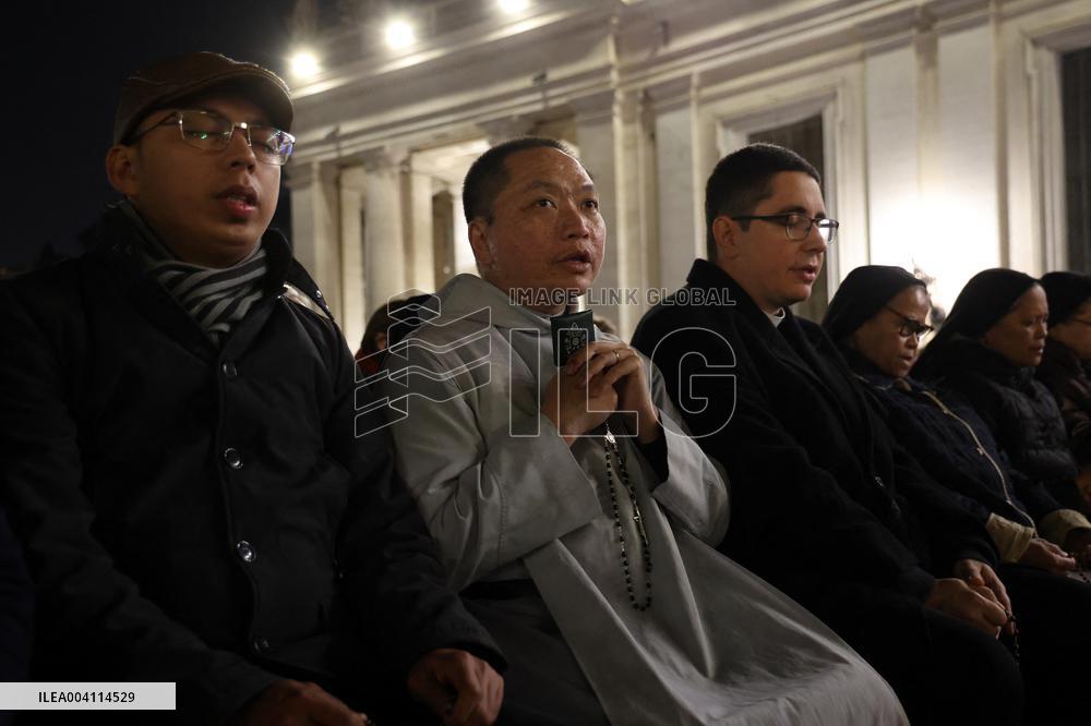 Religion: Cardinal Arthur Roche leads the recitation of the Holy Rosary for Pope Francis on March 04, 2025