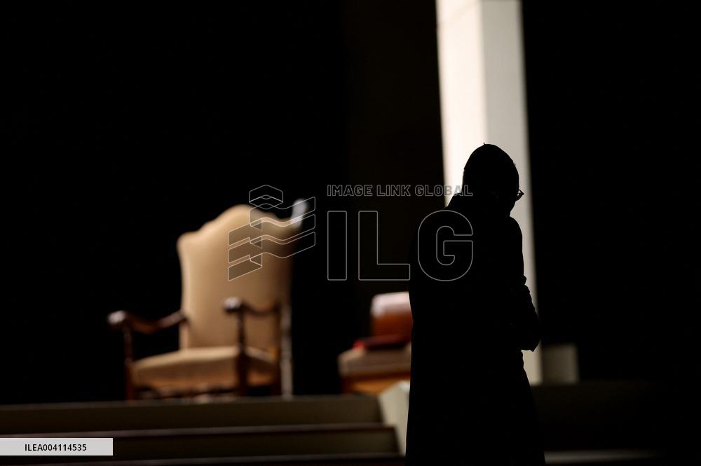 Religion: Cardinal Arthur Roche leads the recitation of the Holy Rosary for Pope Francis on March 04, 2025