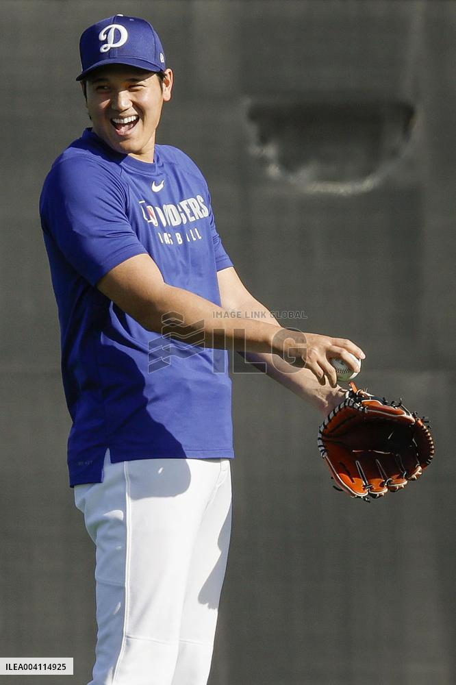 Baseball: MLB spring training