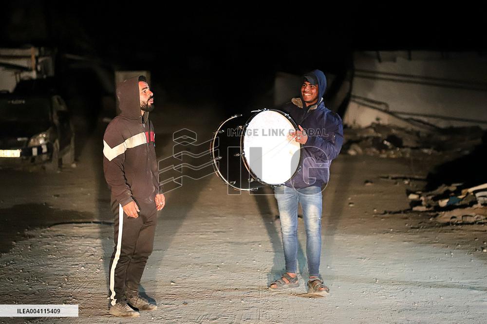 Palestinian Musaharati Keeps Ramadan Tradition Alive - Beit Lahia