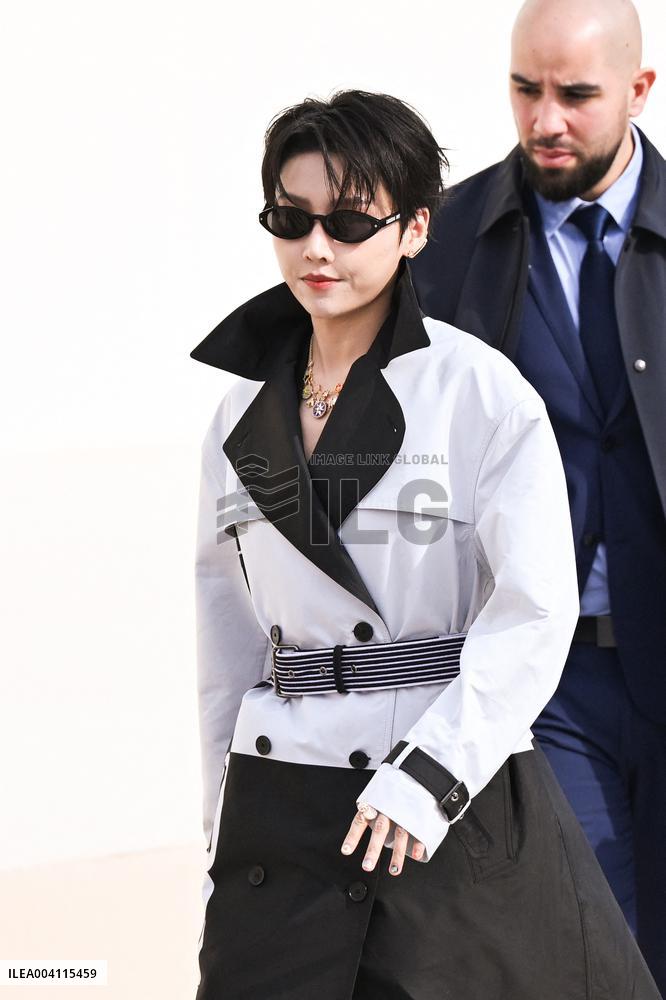 PFW Christian Dior Arrivals AM