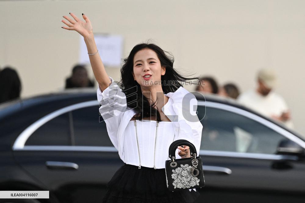 PFW Christian Dior Arrivals AM