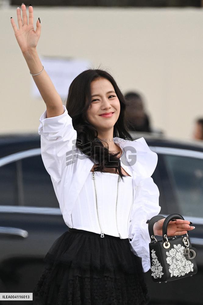 PFW Christian Dior Arrivals AM