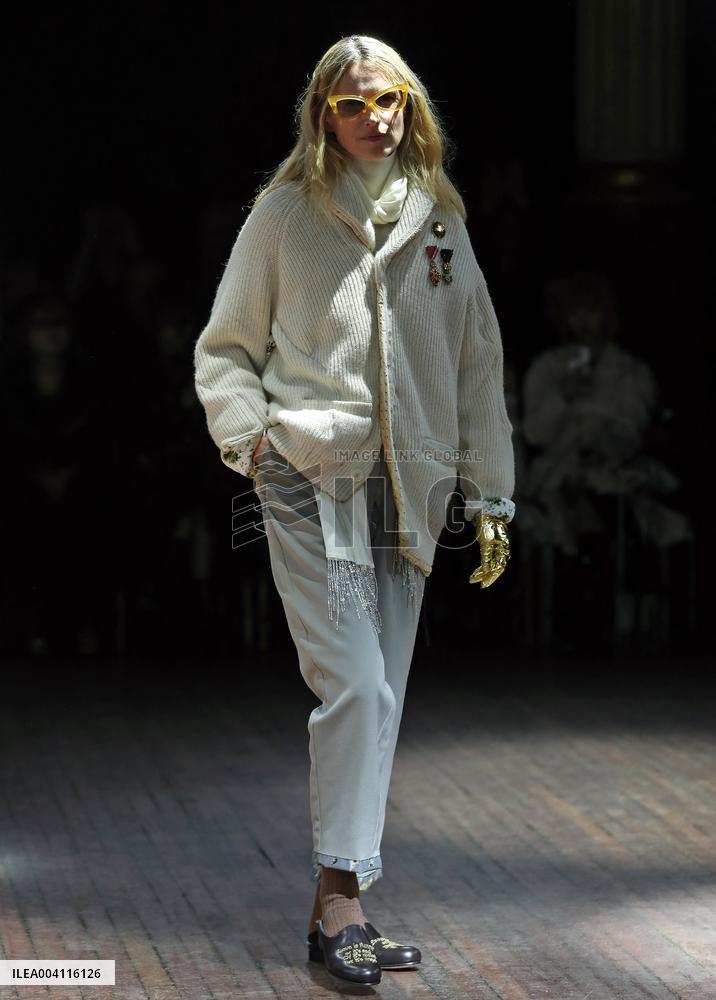 PFW - Undercover Runway