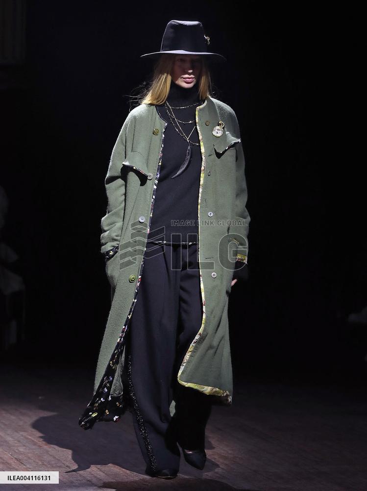 PFW - Undercover Runway