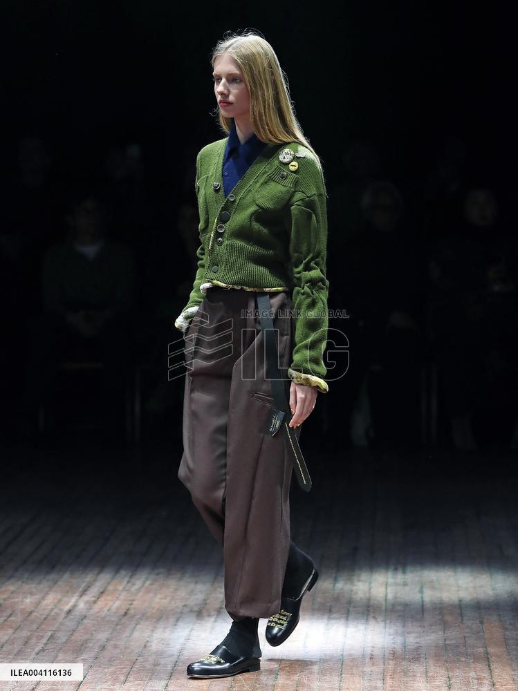 PFW - Undercover Runway