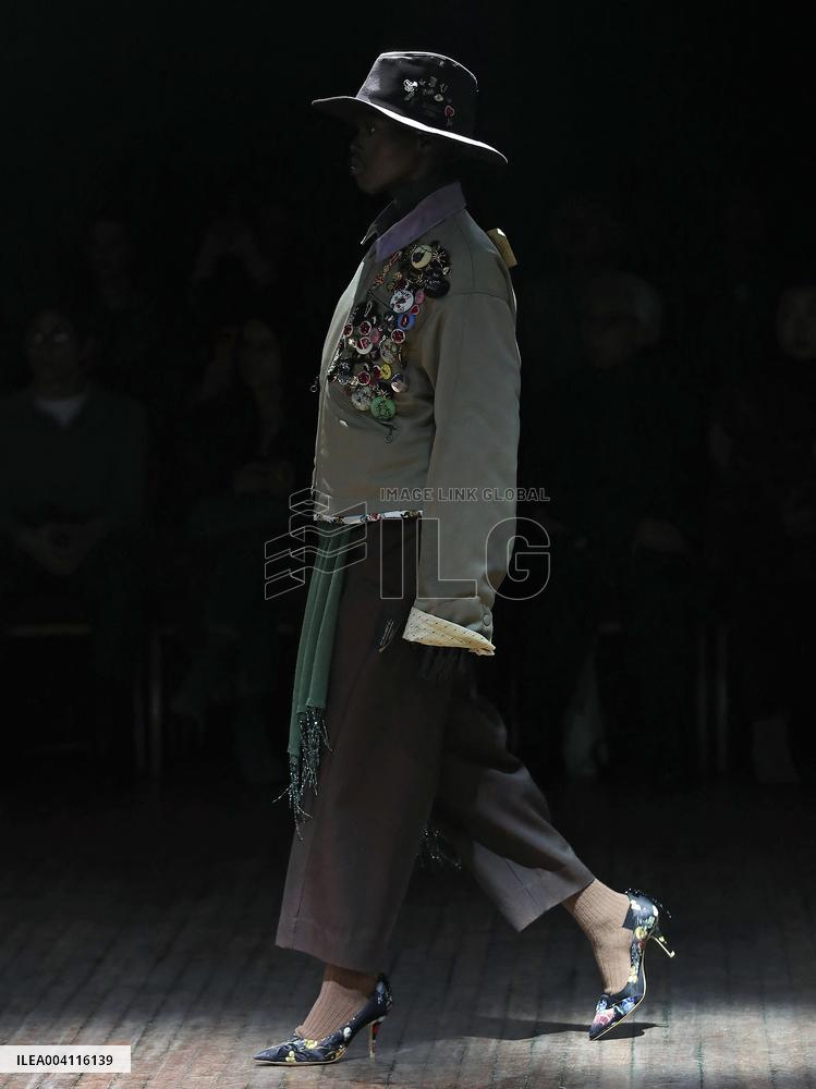 PFW - Undercover Runway