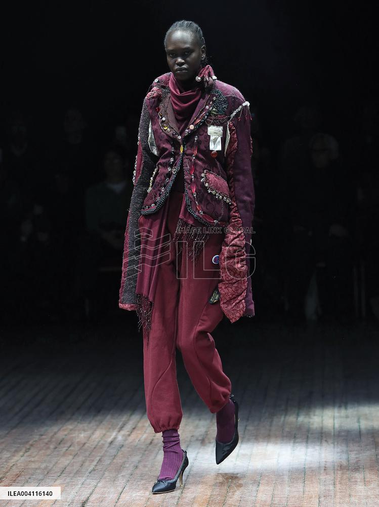 PFW - Undercover Runway