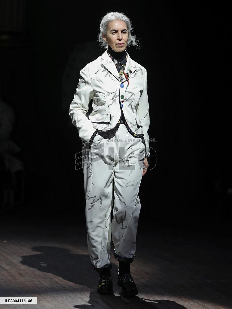 PFW - Undercover Runway