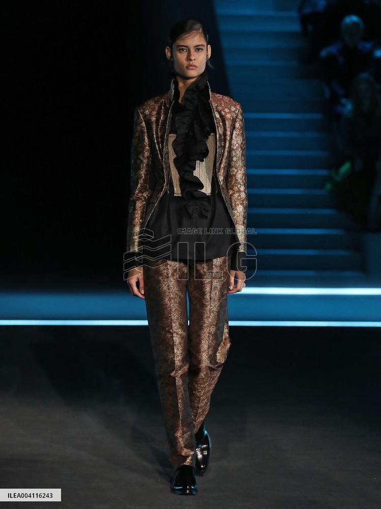 PFW - Christian Dior Runway