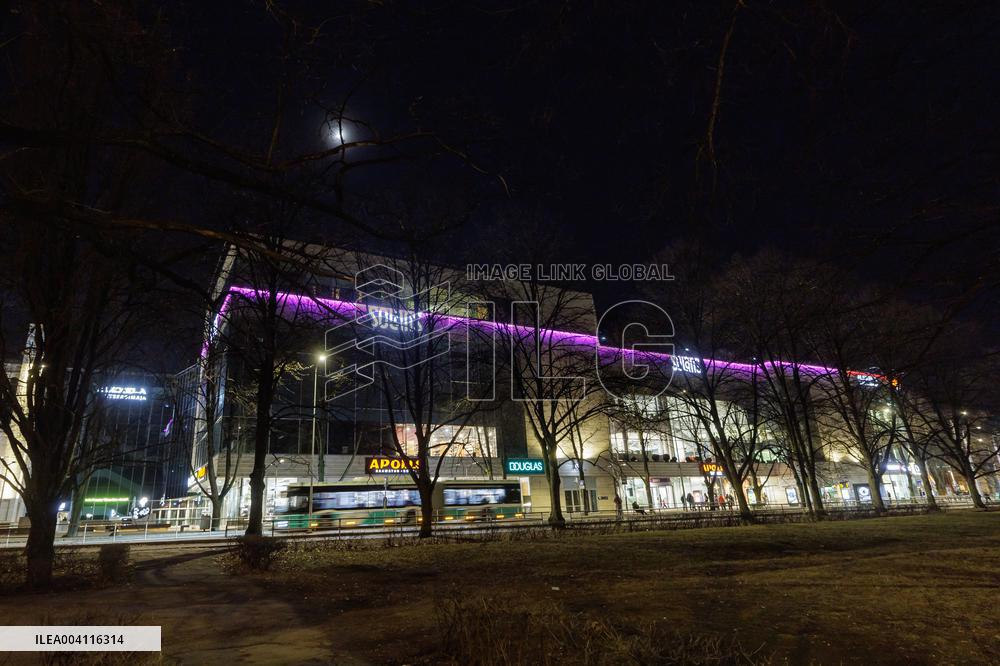 Solaris shopping center