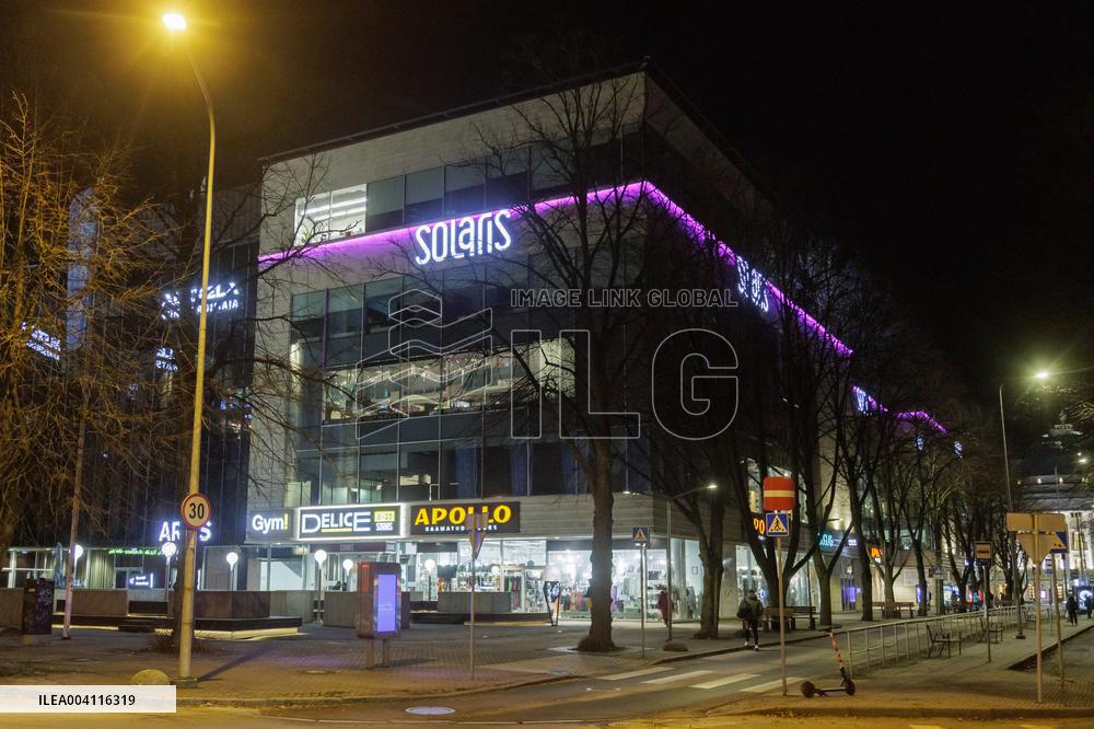 Solaris shopping center