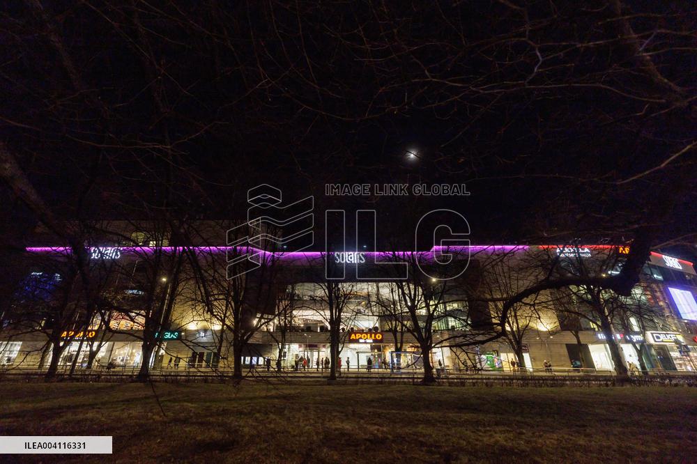 Solaris shopping center