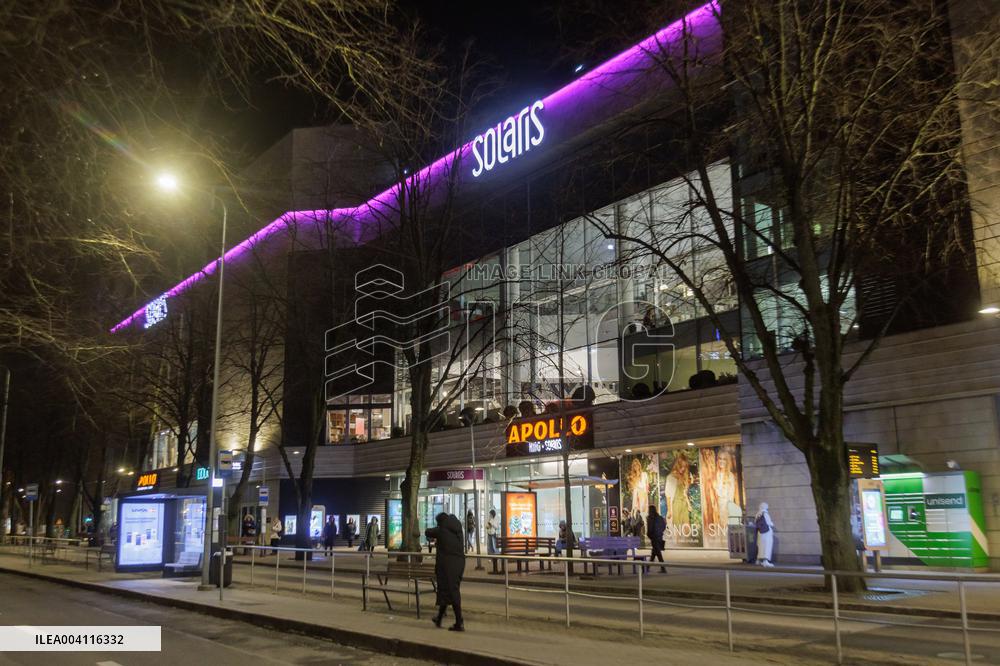 Solaris shopping center