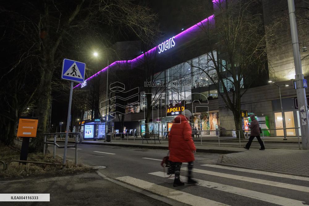 Solaris shopping center