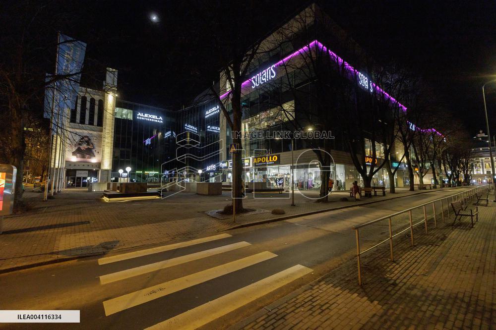 Solaris shopping center