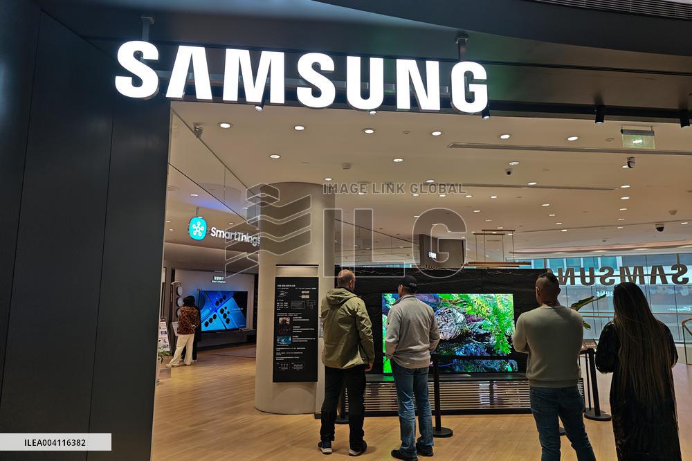 Sumsung Store in Shanghai