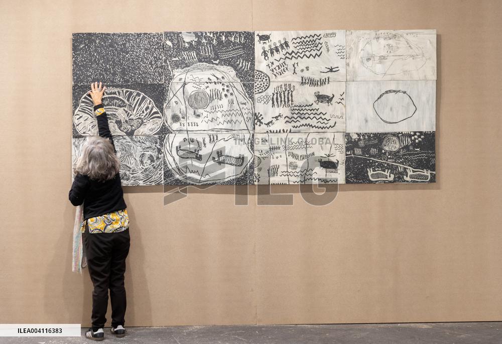 The ARCO 2025 Fair Prepares for Its Opening - Spain