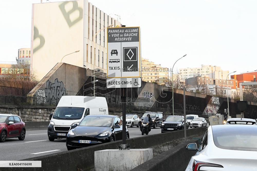 Carpool Lanes on The Paris Ring Road - France