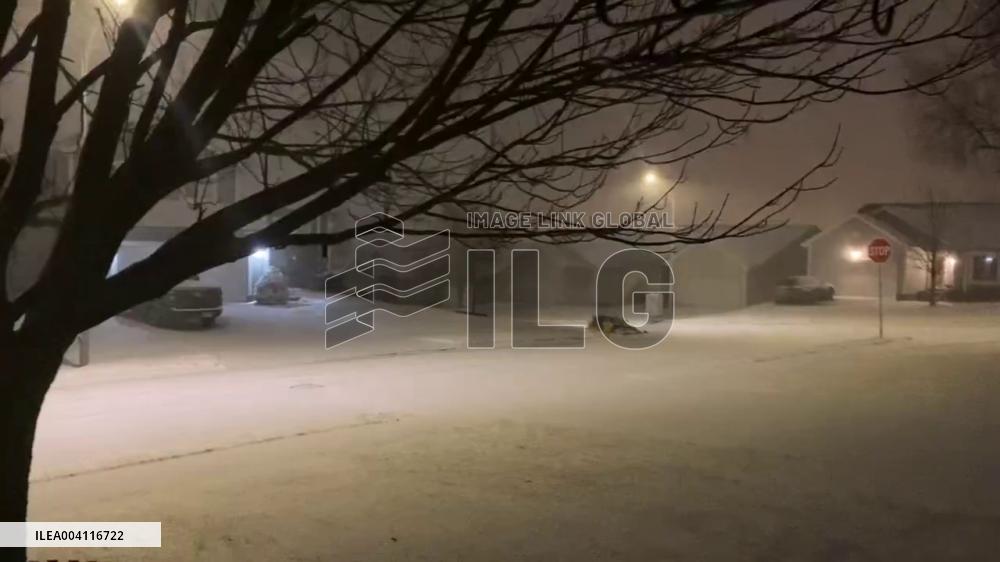 US: Blizzard Hits Eastern Nebraska with Dangerous Gusty Winds 2