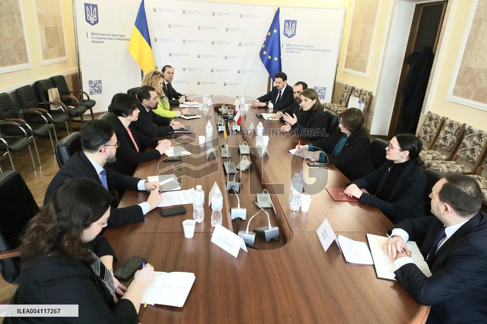 Mykola Tochytskyi meets with Anna Wroblewska