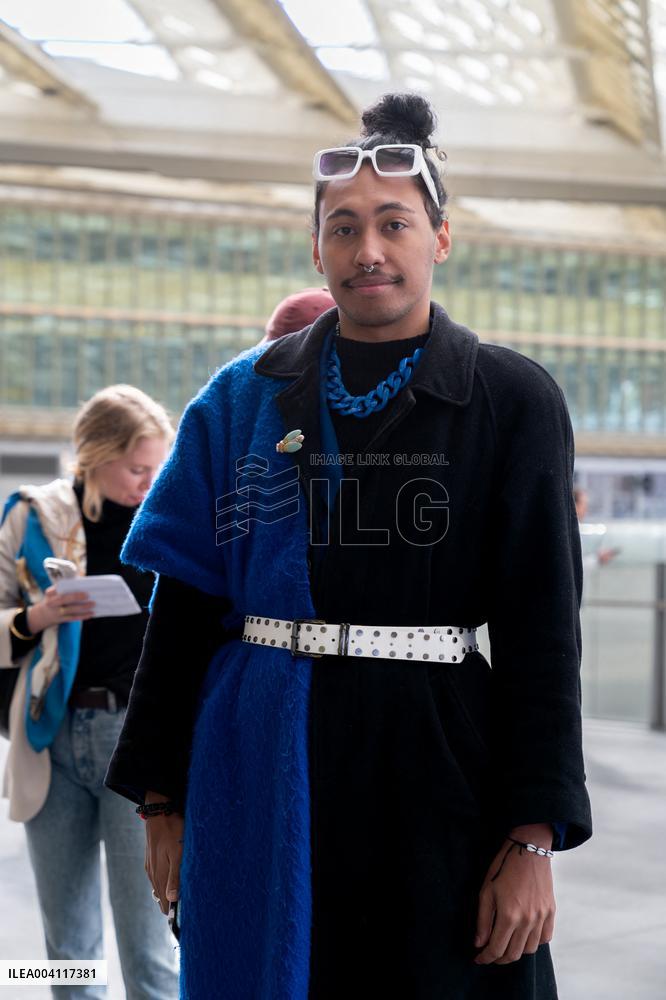 PFW - Street Style At Mossi