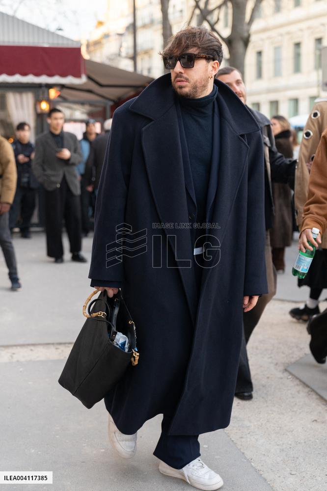 PFW - Street Style At ALAINPAUL