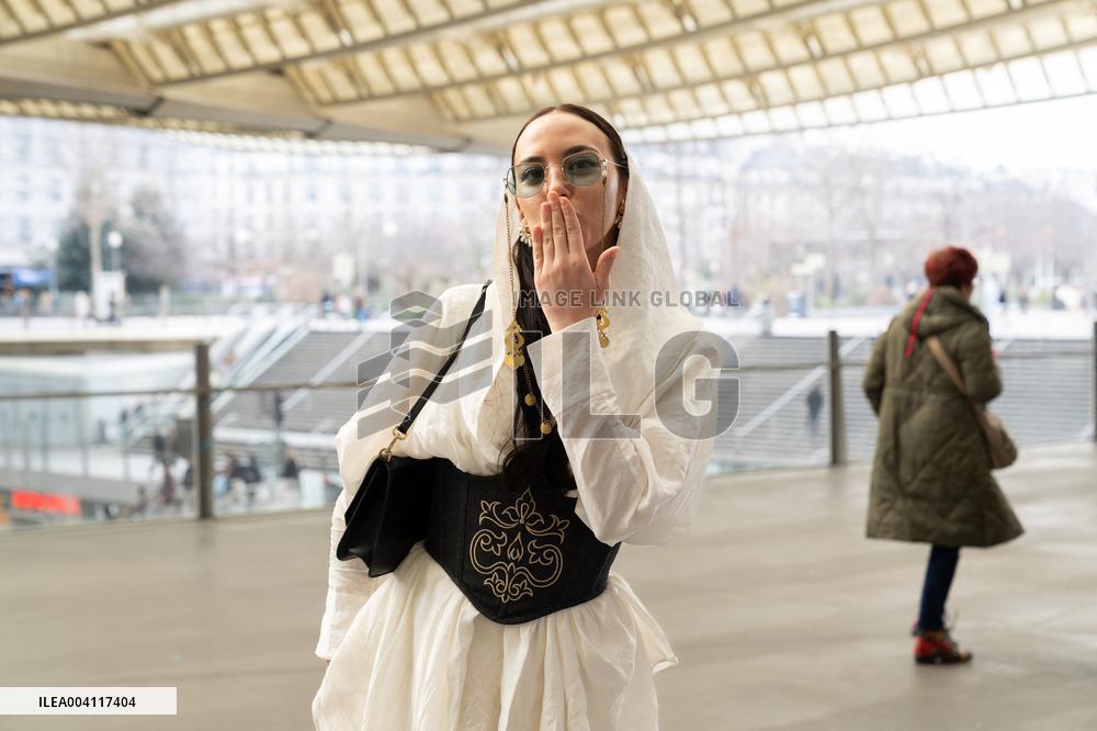 PFW - Street Style At Mossi