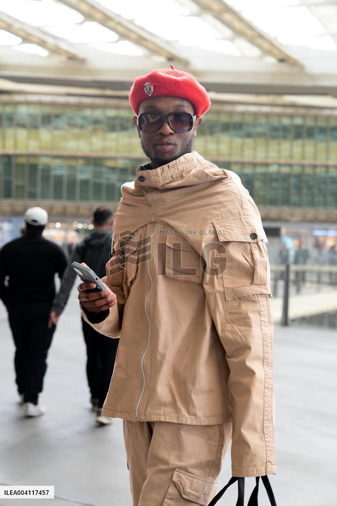 PFW - Street Style At Mossi