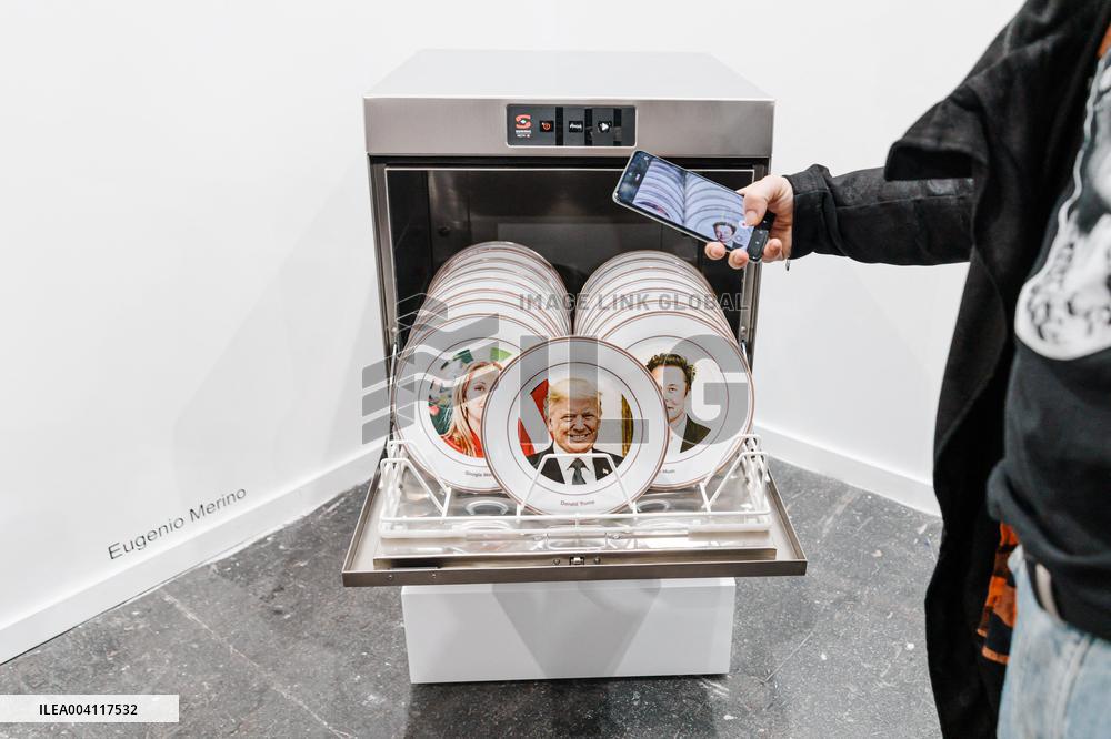 ARCO Madrid 2025 Begins - Spain