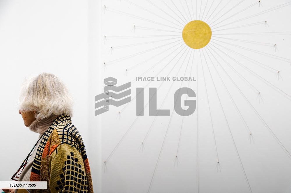 ARCO Madrid 2025 Begins - Spain