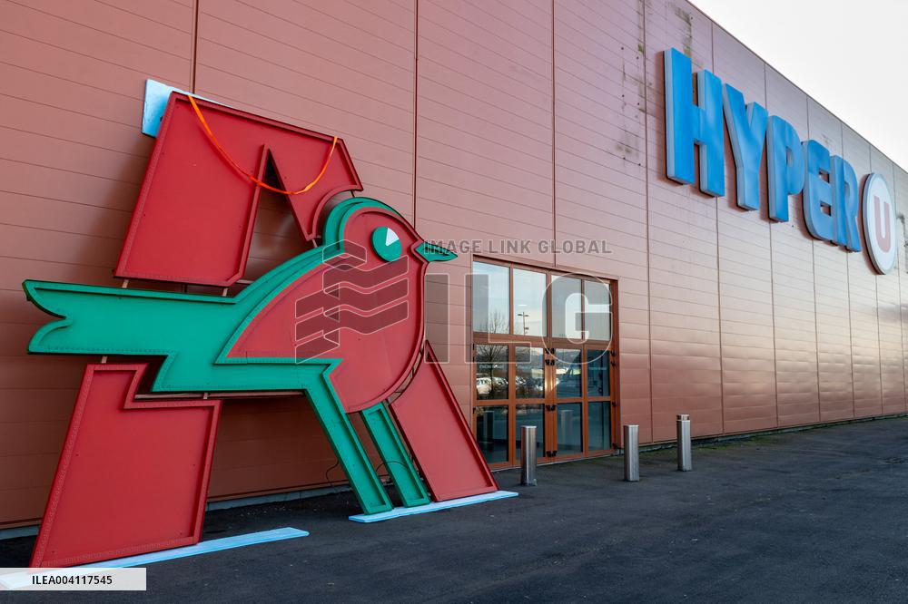 Auchan Becomes Super U - France