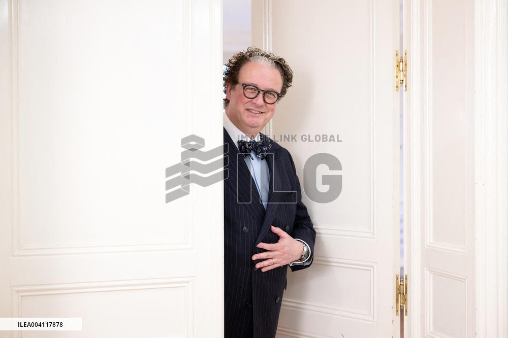 Lawyer Louis Degos - Paris