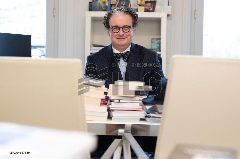 Lawyer Louis Degos - Paris