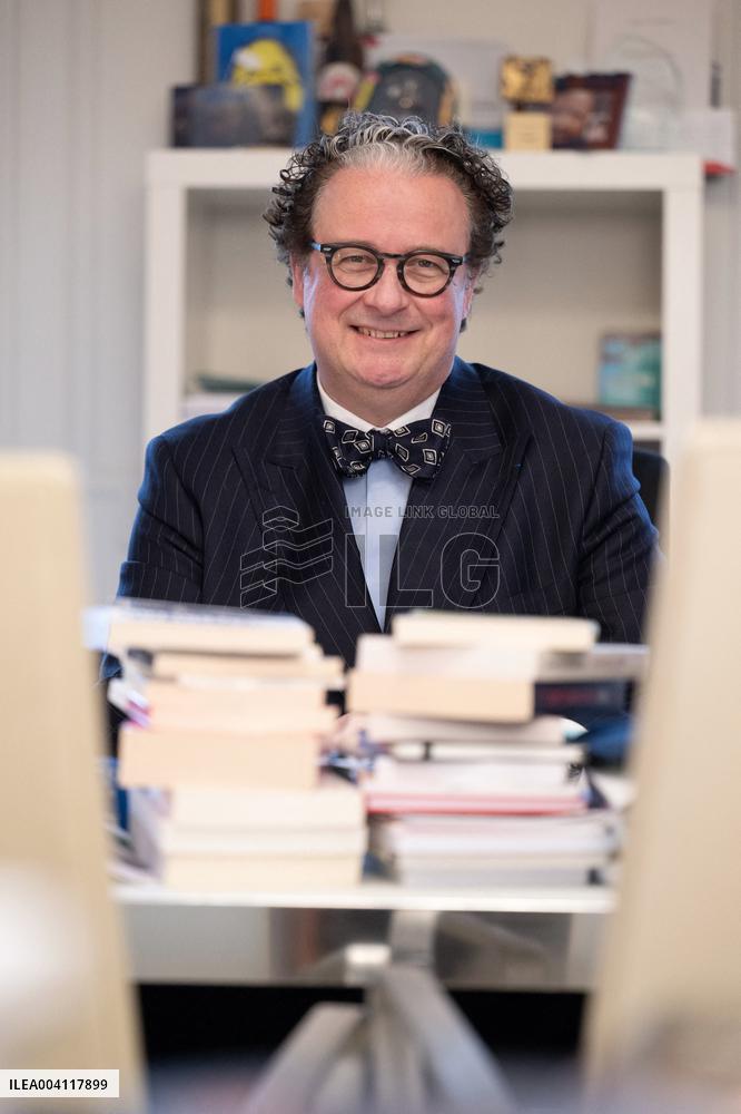 Lawyer Louis Degos - Paris