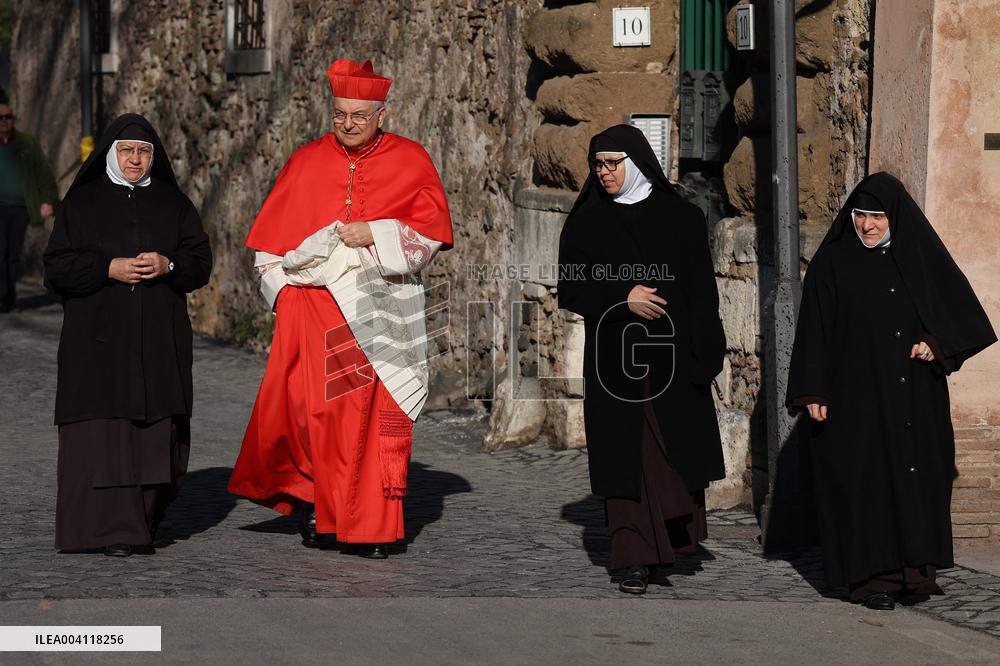Religion: Cardinals and bishops preceded by the penitential procession from the Basilica of Sant'Anselmo towards the Basilica of