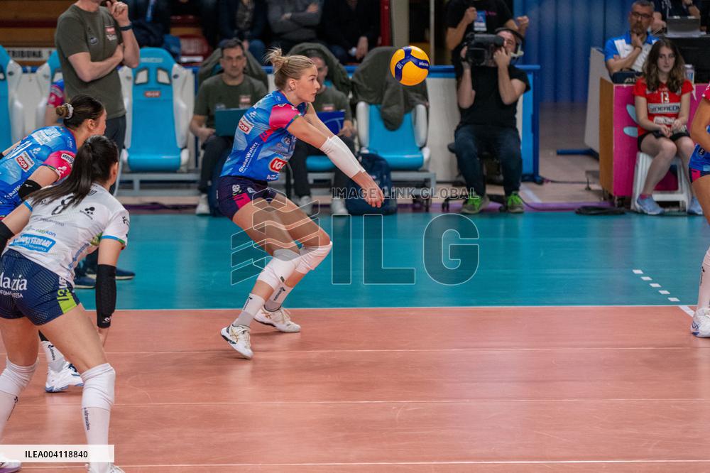VOLLEY - CEV Cup Women - Igor Gorgonzola Novara vs  THY Istanbul