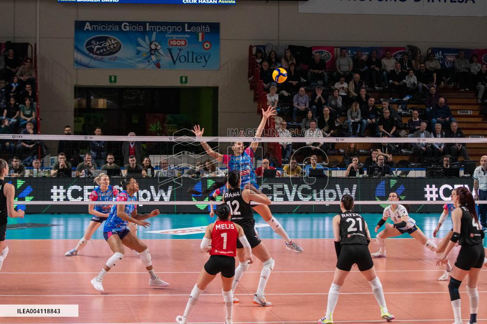 VOLLEY - CEV Cup Women - Igor Gorgonzola Novara vs  THY Istanbul
