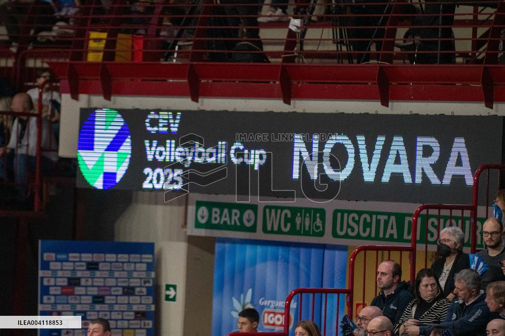 VOLLEY - CEV Cup Women - Igor Gorgonzola Novara vs  THY Istanbul